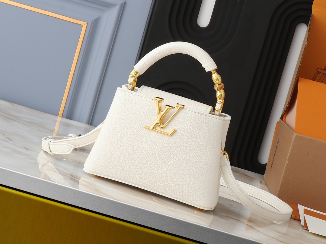 LV Classic Handbag Monogram Canvas Model M24583 Monogram Pattern